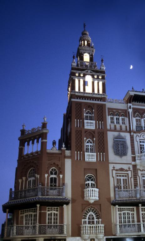 Aparthotel Mm Badajoz Buitenkant foto