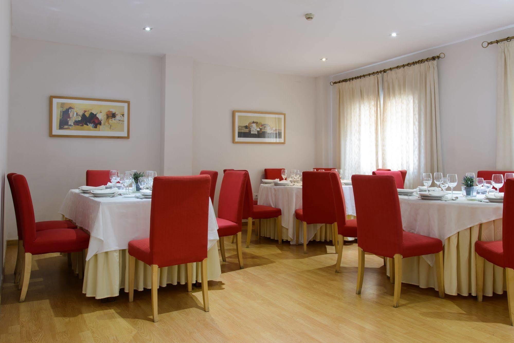 Aparthotel Mm Badajoz Buitenkant foto