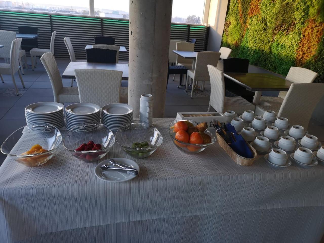 Aparthotel Mm Badajoz Buitenkant foto